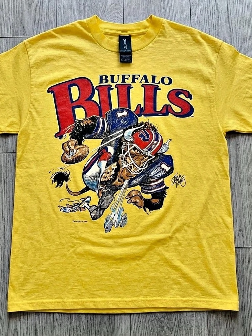 NFL Vintage Buffalo Bills Looney Tunes Taz T-Shirt Yellow